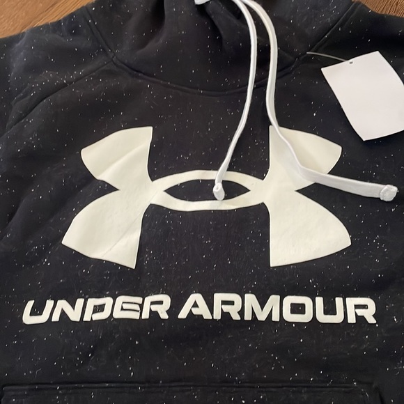 NWT Under Armour Black with White Hoodie Sizes 1X - Picture 2 of 3